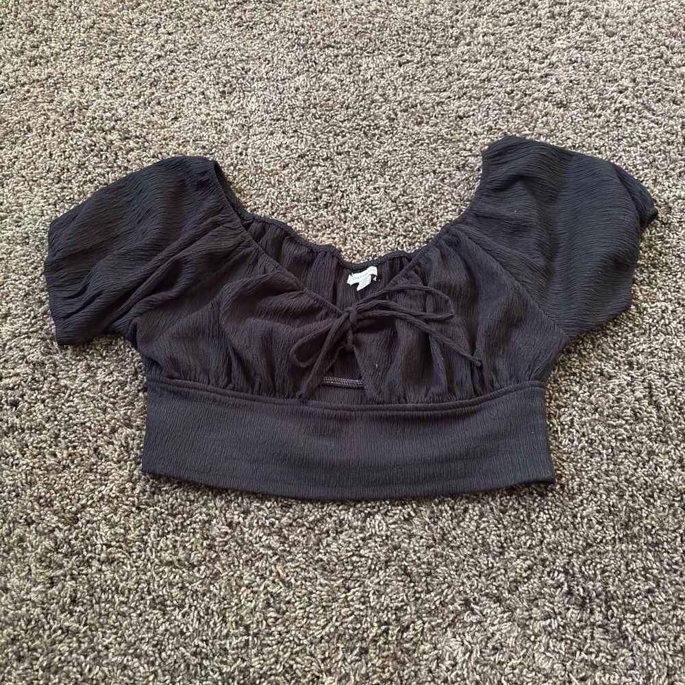 American Eagle Outfitters Black Short Puff Sleeve Tie-Front Crop Top
